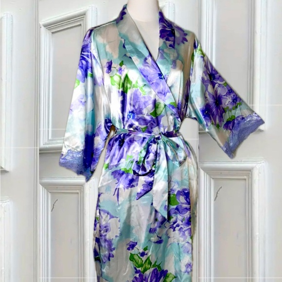 Jones New York Silky Satin Violet Floral Lace Trim Floor Length Belted Robe S/M - Picture 3 of 10
